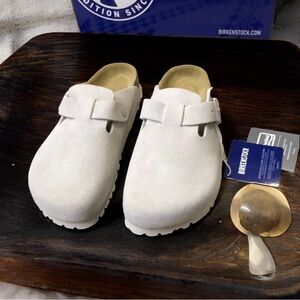 Birkenstock Boston White Suede Mules - Narrow Fit